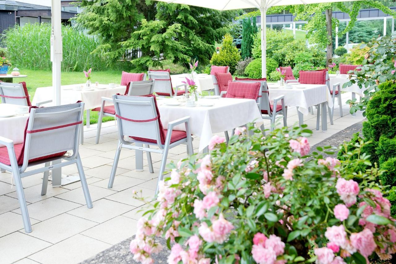 Hotel Romantik Waldhotel Mangold 4*